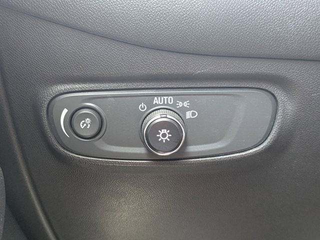 Used 2022 Chevrolet Equinox LT FWD image 28