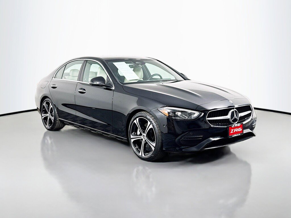 Used 2022 Mercedes-Benz C 300 Sedan image 7
