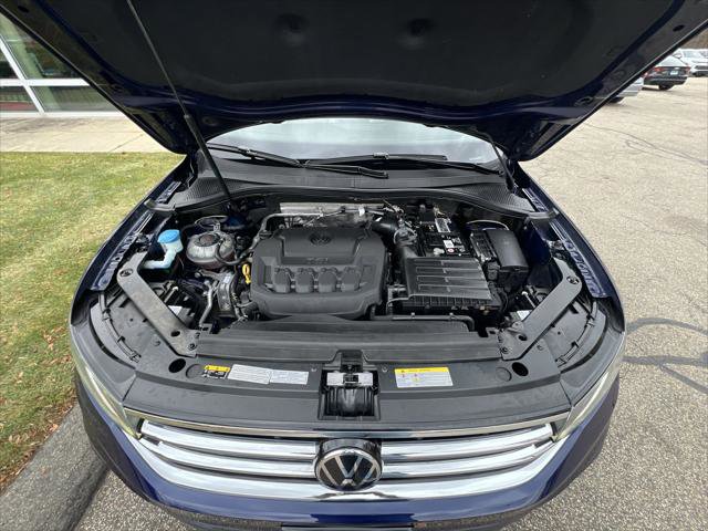 Certified 2022 Volkswagen Tiguan SE w/ Panoramic Sunroof Package image 25