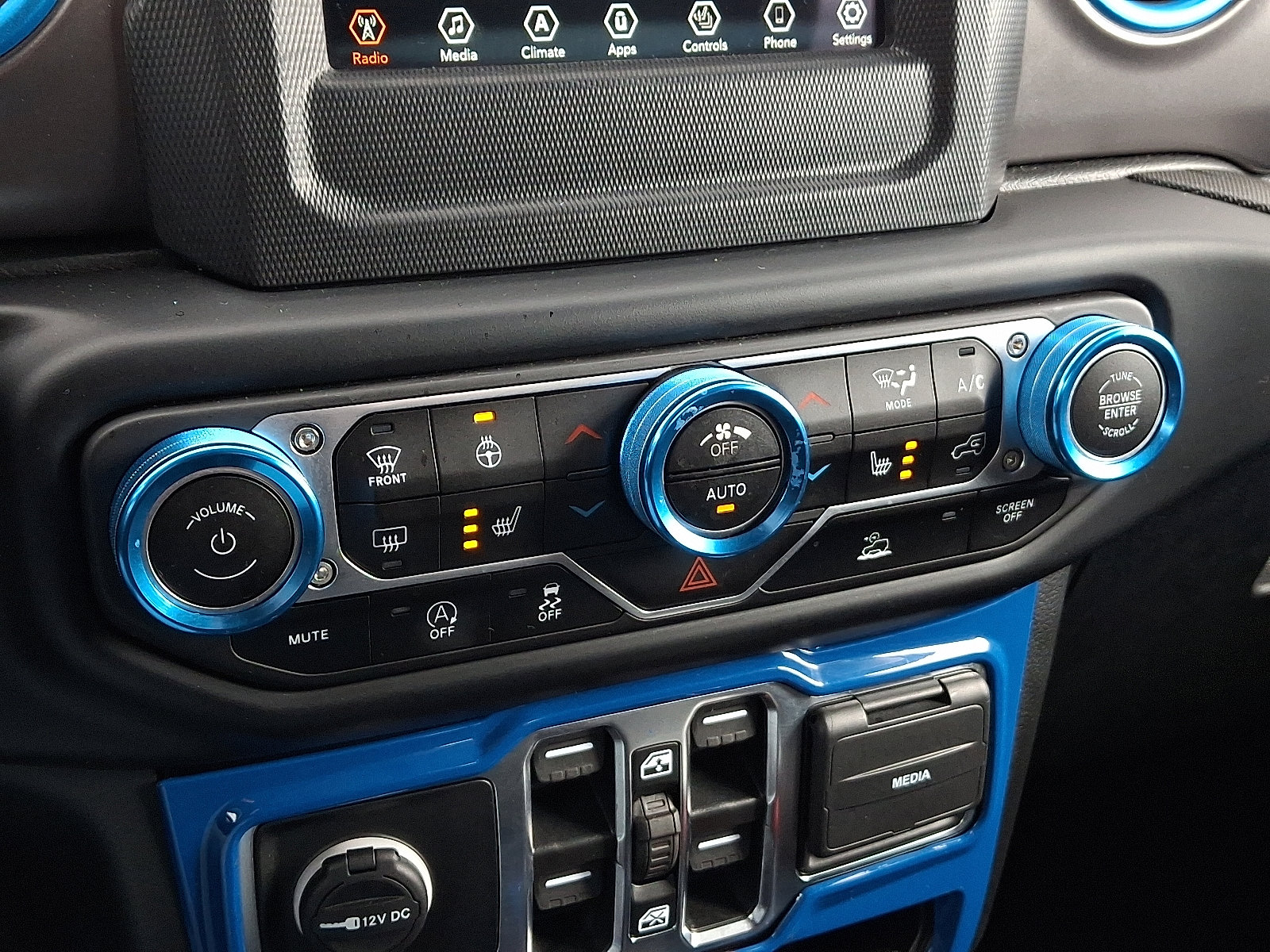 Used 2023 Jeep Gladiator Willys image 15