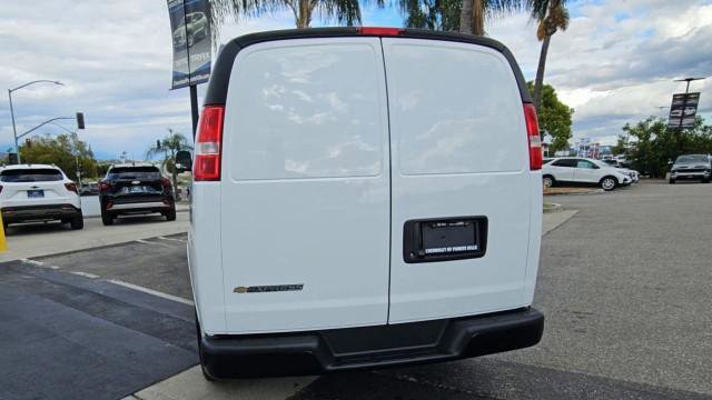 New 2026 Chevrolet Express 2500 w/ Driver Convenience Package RWD image 7