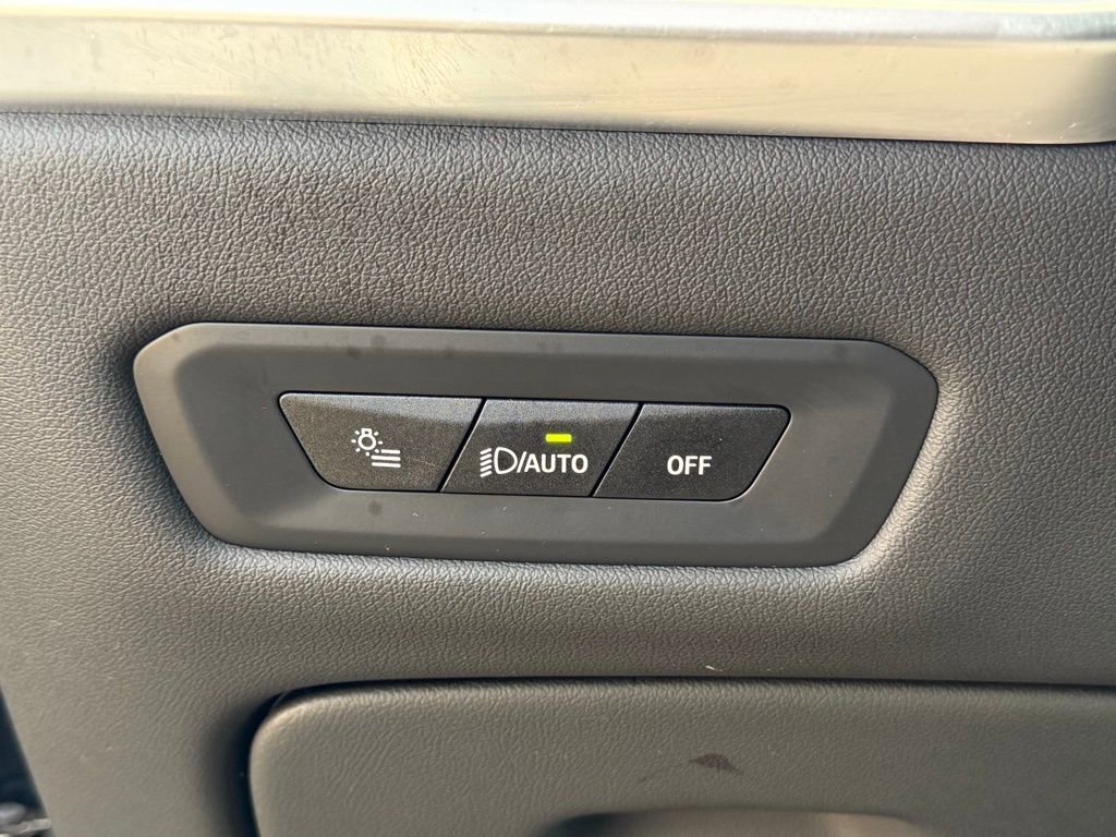 Used 2025 BMW X5 xDrive50e image 26