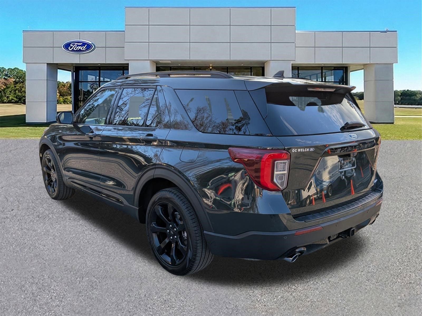 Certified 2023 Ford Explorer ST-Line w/ Class IV Trailer Tow Package AWD/4WD image 6