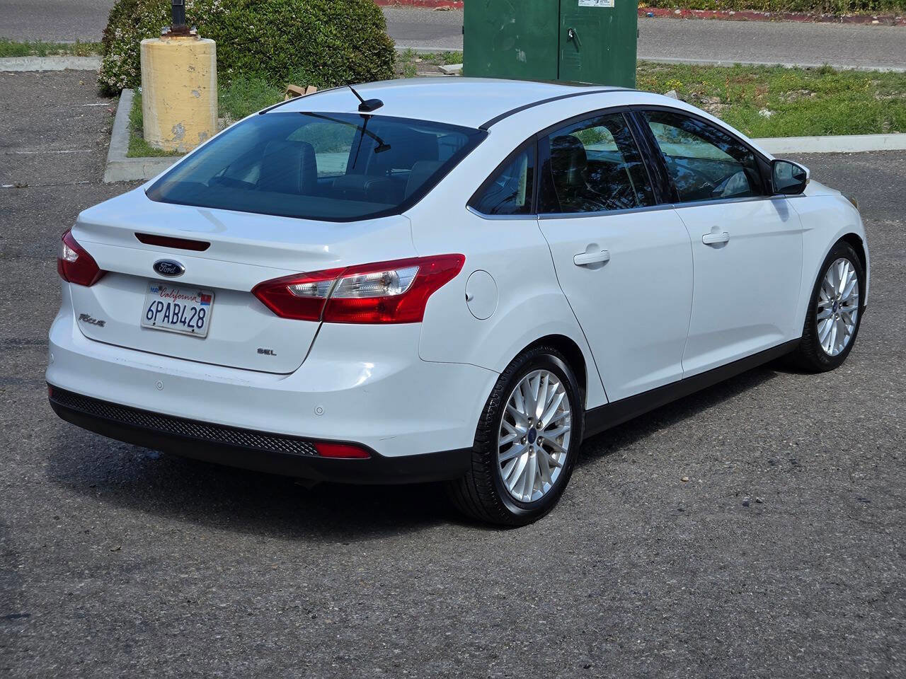 Used 2012 Ford Focus SEL FWD image 16