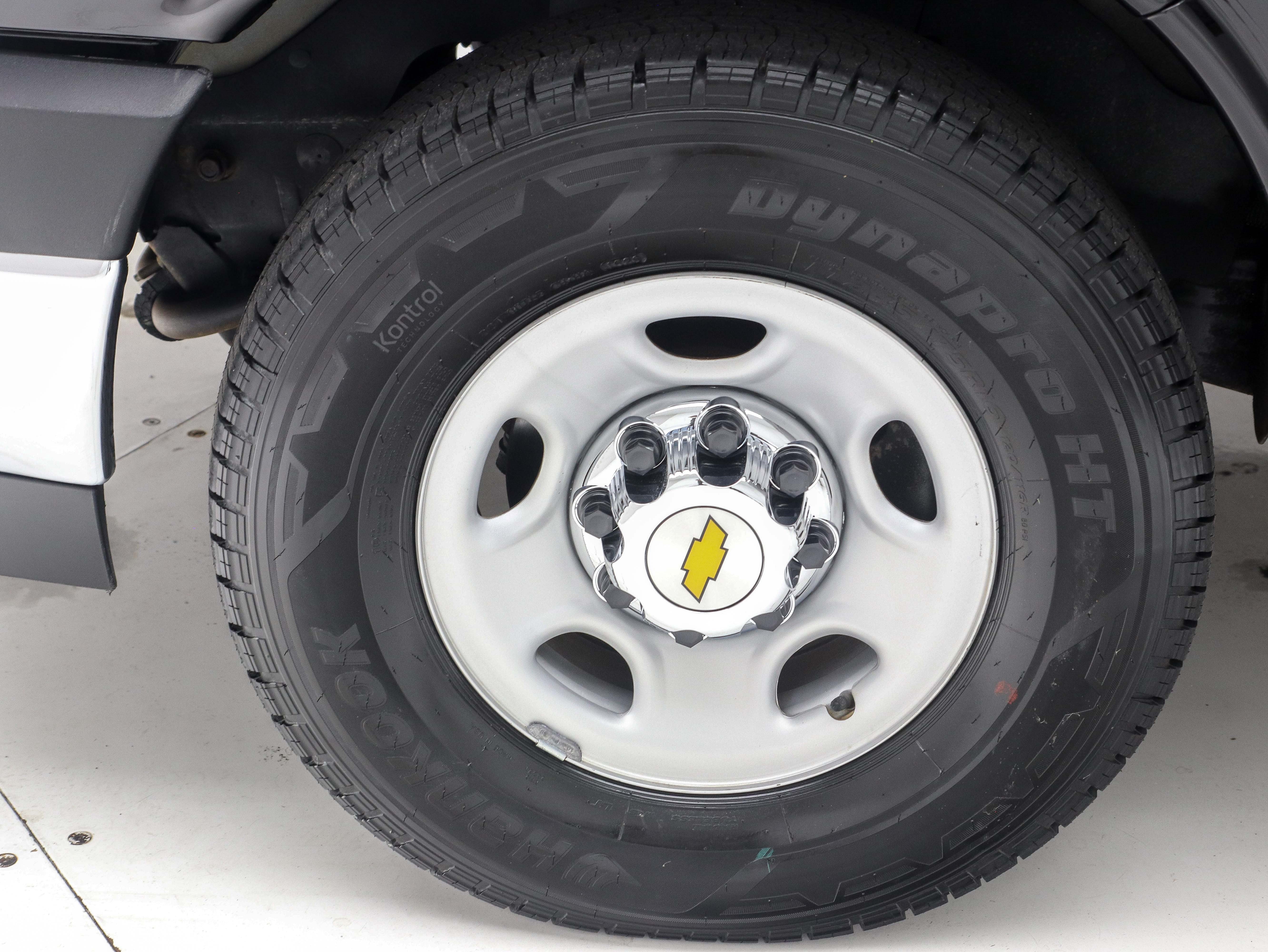 Used 2016 Chevrolet Express 2500 LS RWD image 28