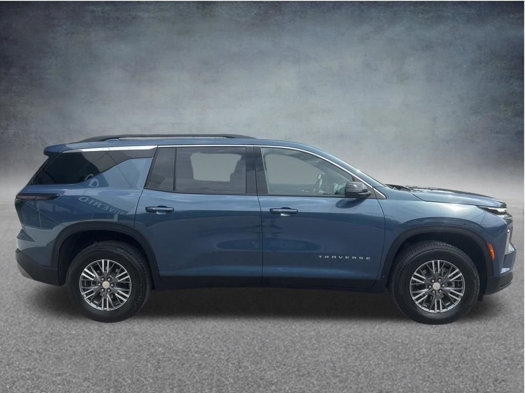 Used 2026 Chevrolet Traverse LT AWD/4WD image 6