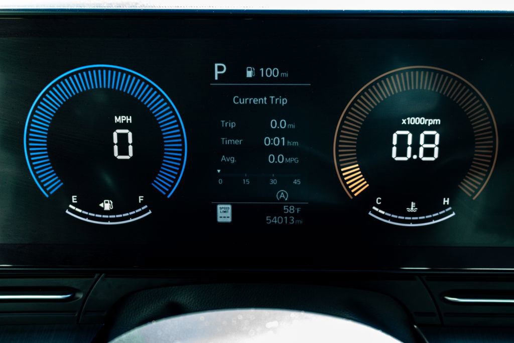 Used 2024 Hyundai Kona SE image 12