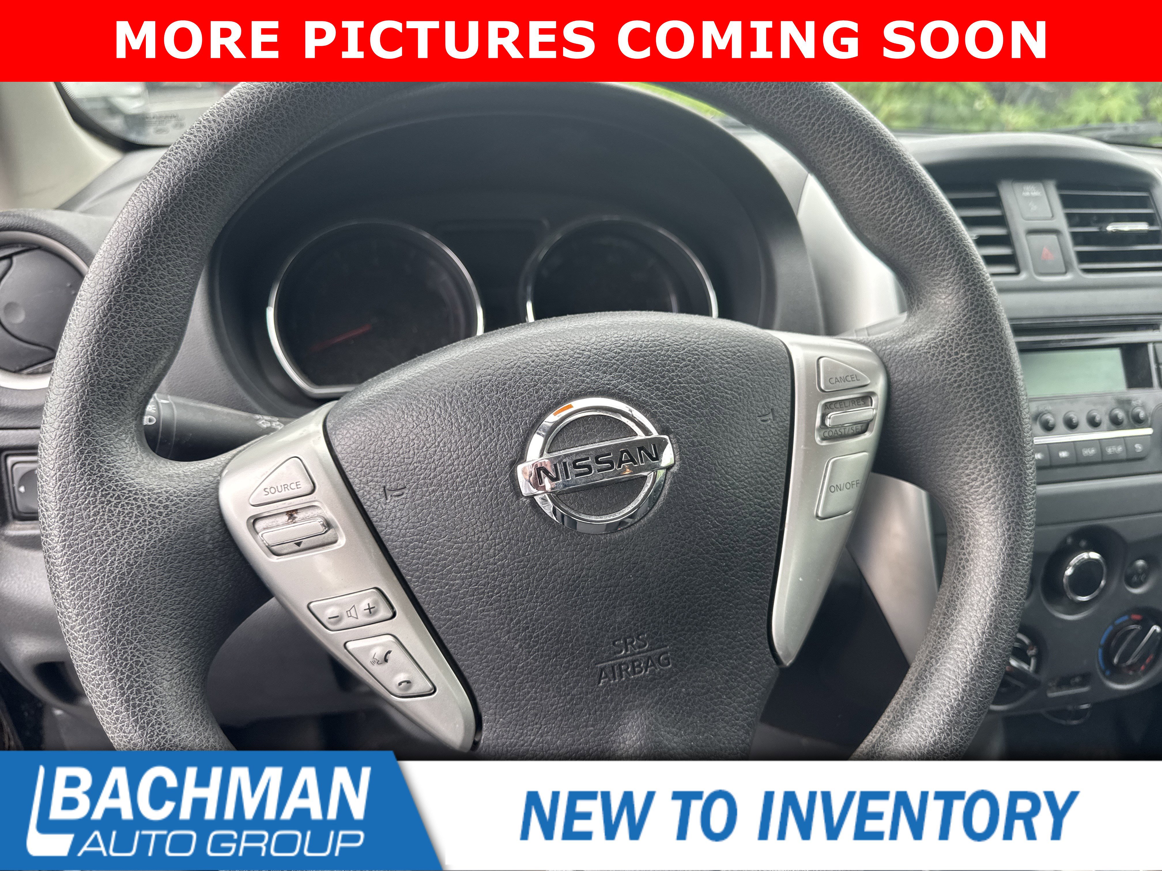 Used 2015 Nissan Versa SV FWD image 11