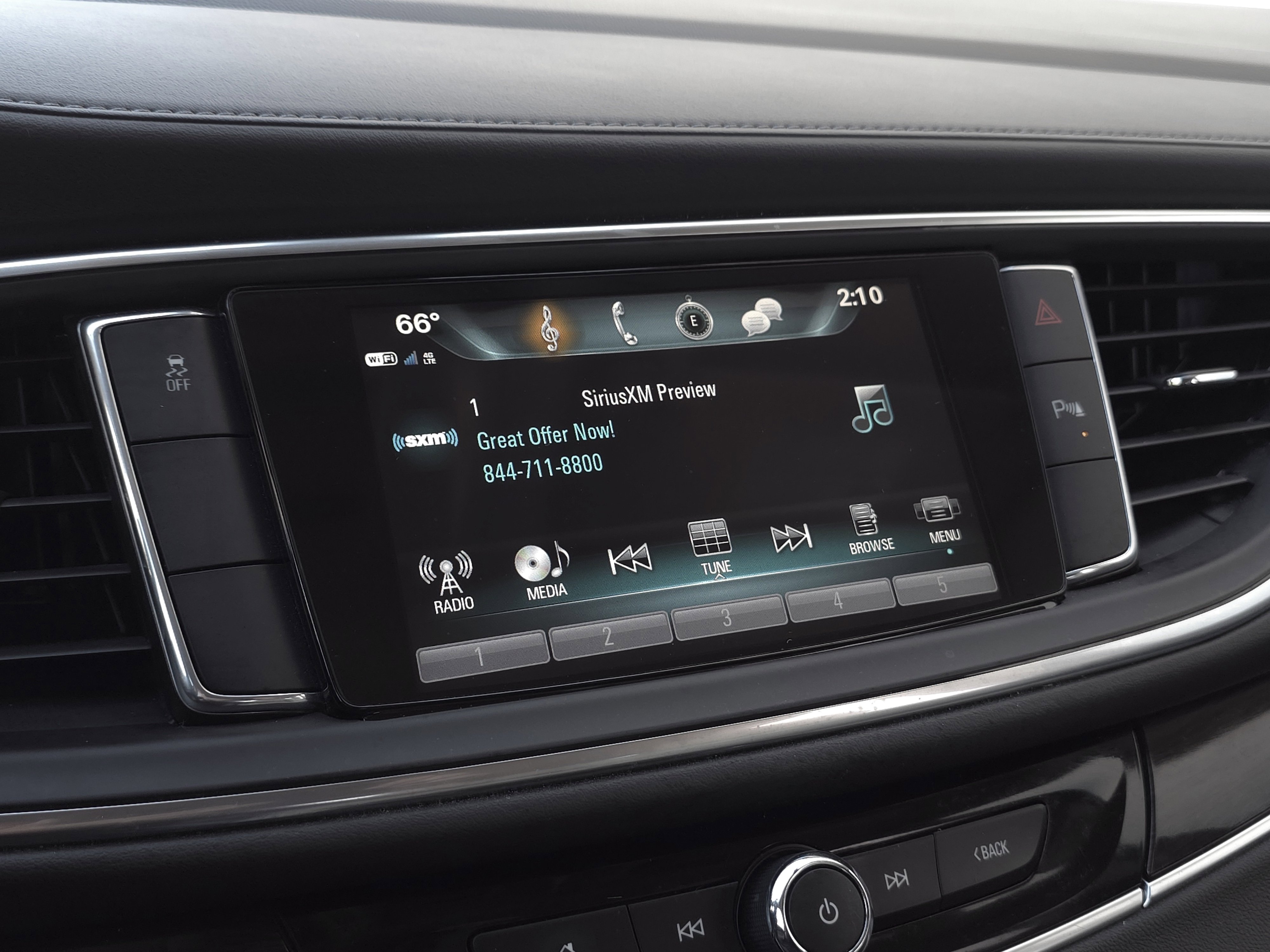 Used 2019 Buick Enclave Essence image 16