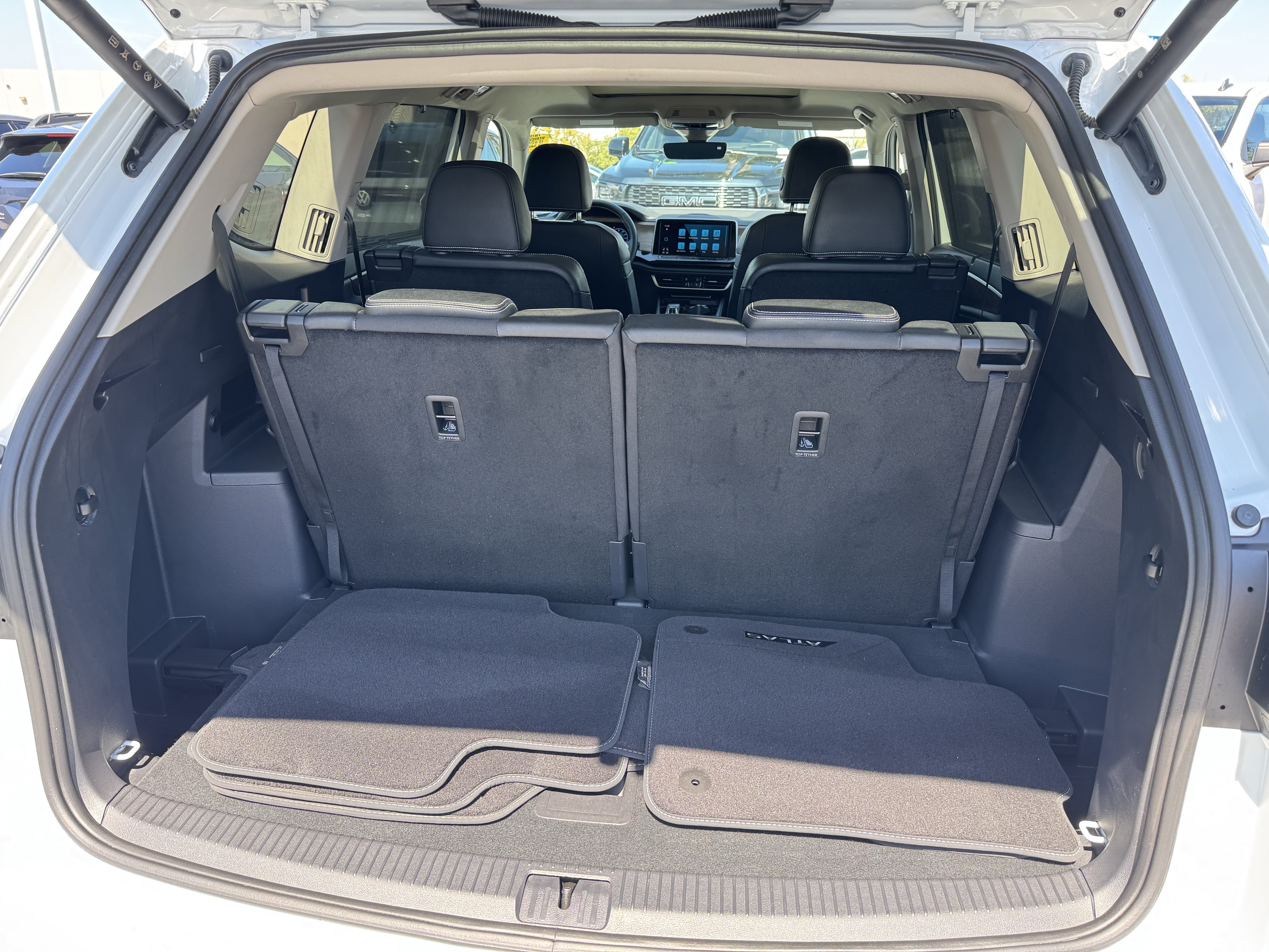 Used 2026 Volkswagen Atlas SE FWD image 36
