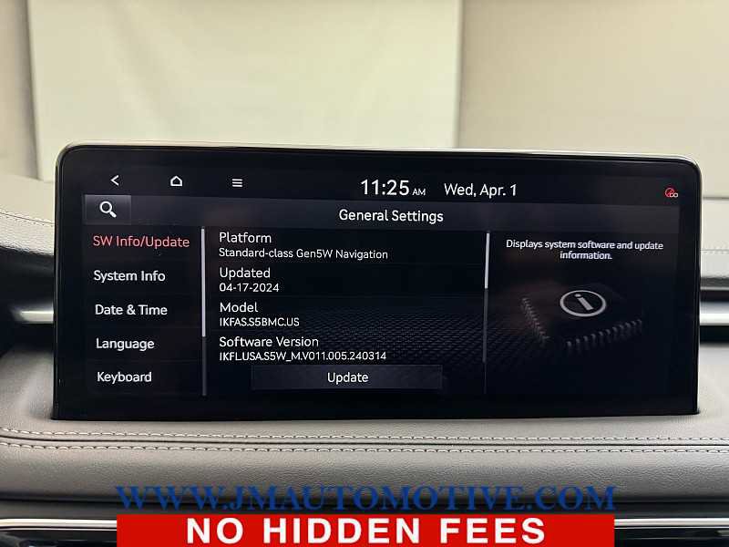 Used 2022 Genesis G70 2.0T w/ Prestige Package image 31