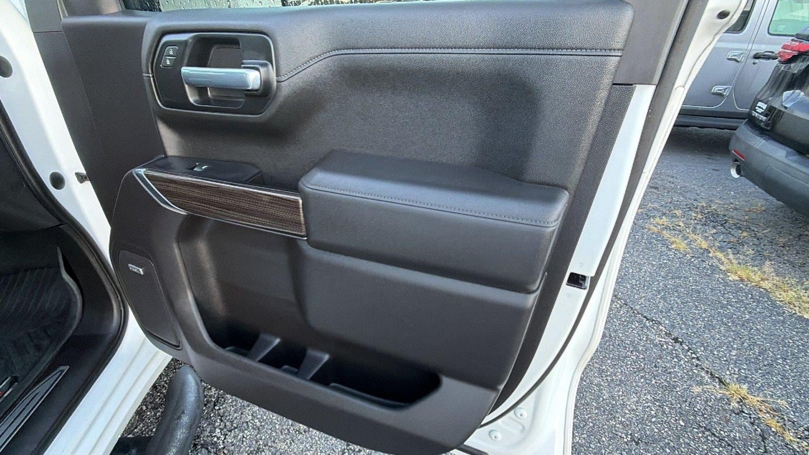 Used 2021 Chevrolet Silverado 1500 RST w/ All Star Edition Plus AWD/4WD image 18
