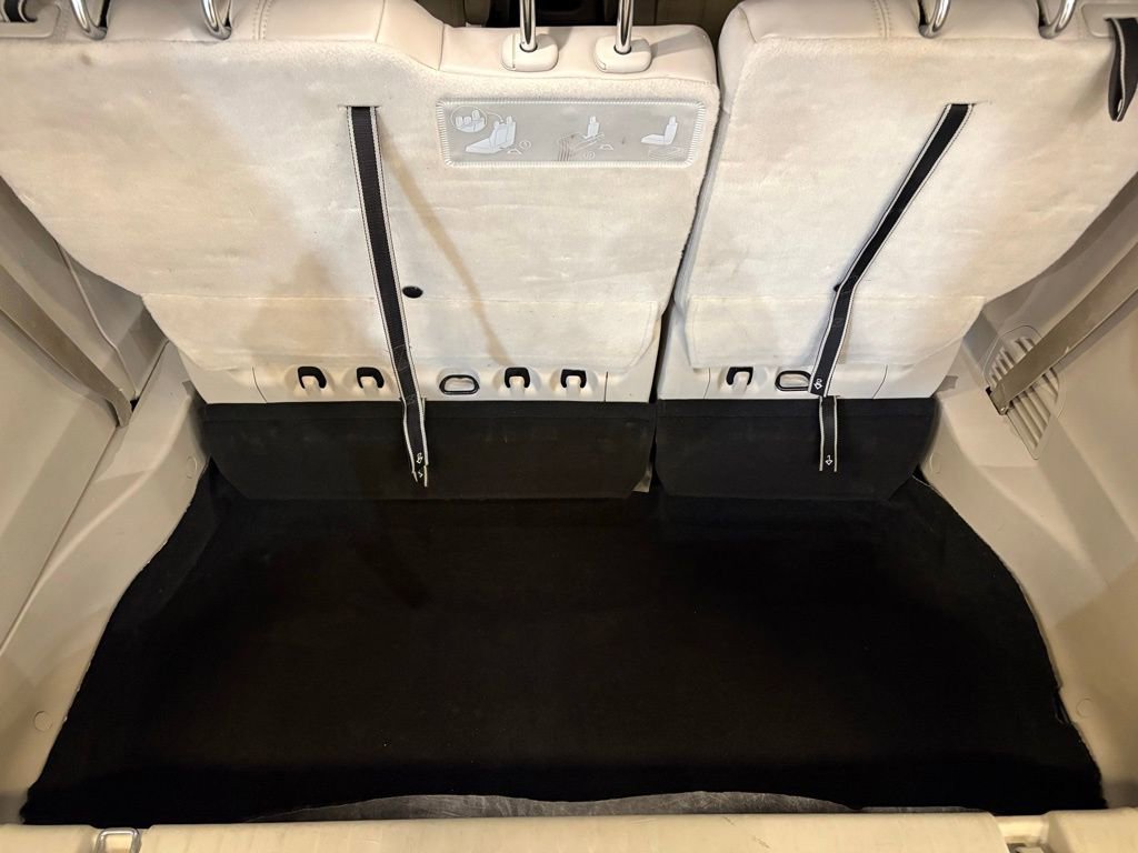 Used 2021 Chrysler Voyager Lxi FWD image 14