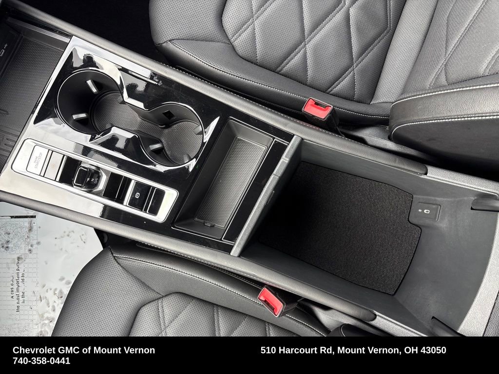 Used 2025 Volkswagen Atlas SE image 21