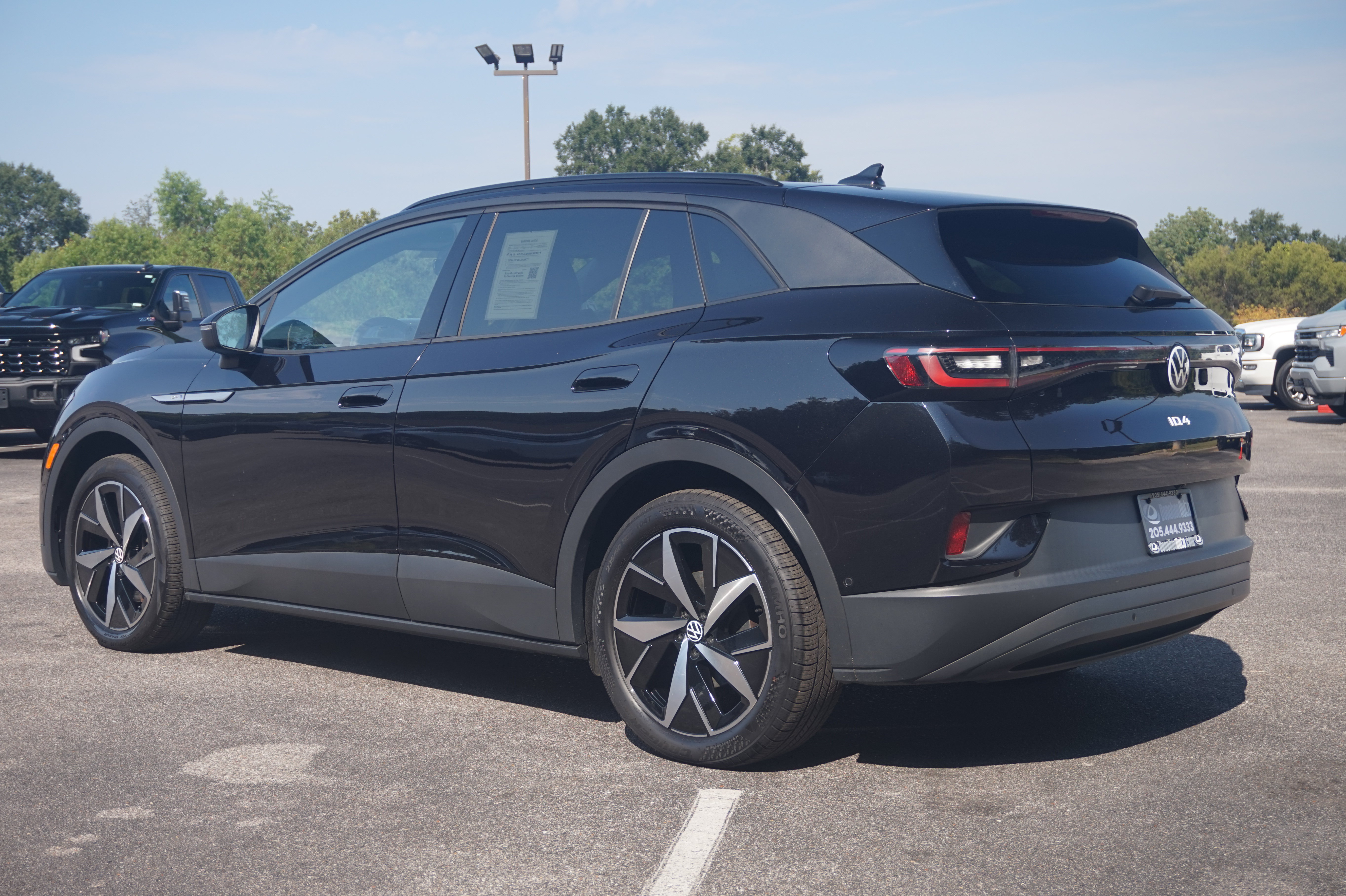 Used 2023 Volkswagen ID.4 S RWD image 8