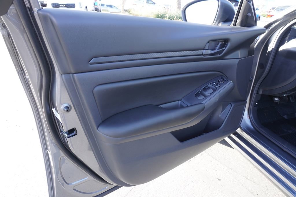 Certified 2025 Nissan Altima 2.5 S image 14