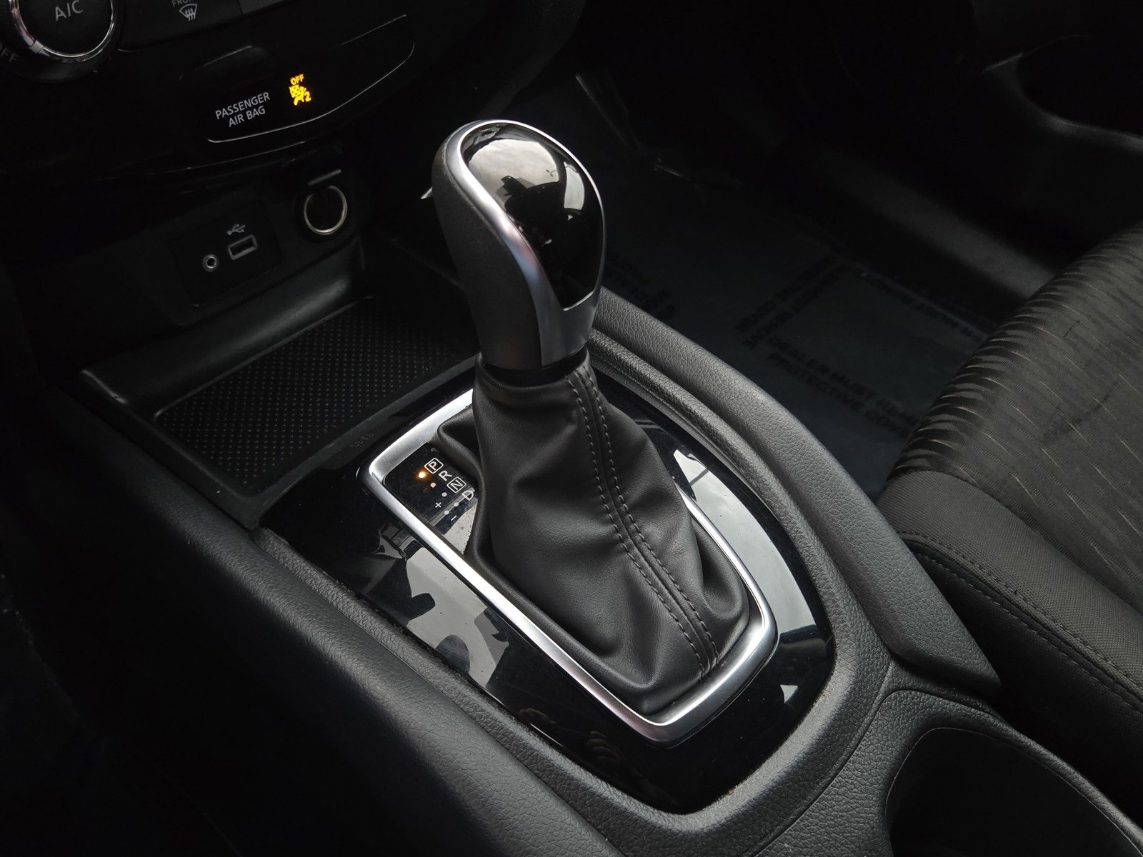 Used 2020 Nissan Rogue S image 17