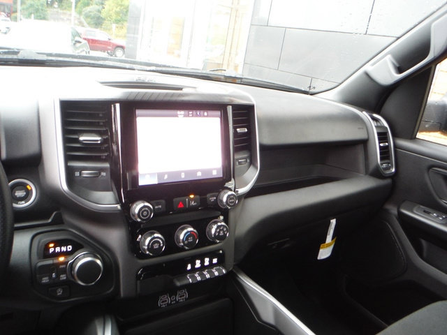 New 2026 RAM 1500 Express AWD/4WD image 34