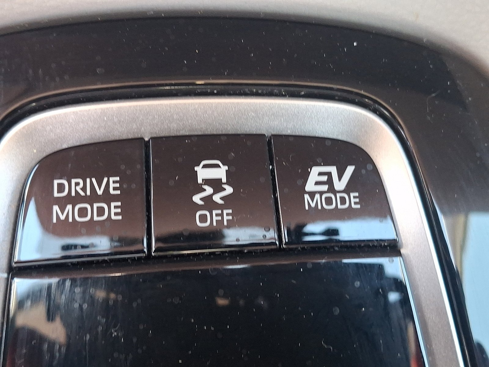 Used 2024 Toyota Corolla LE FWD image 22
