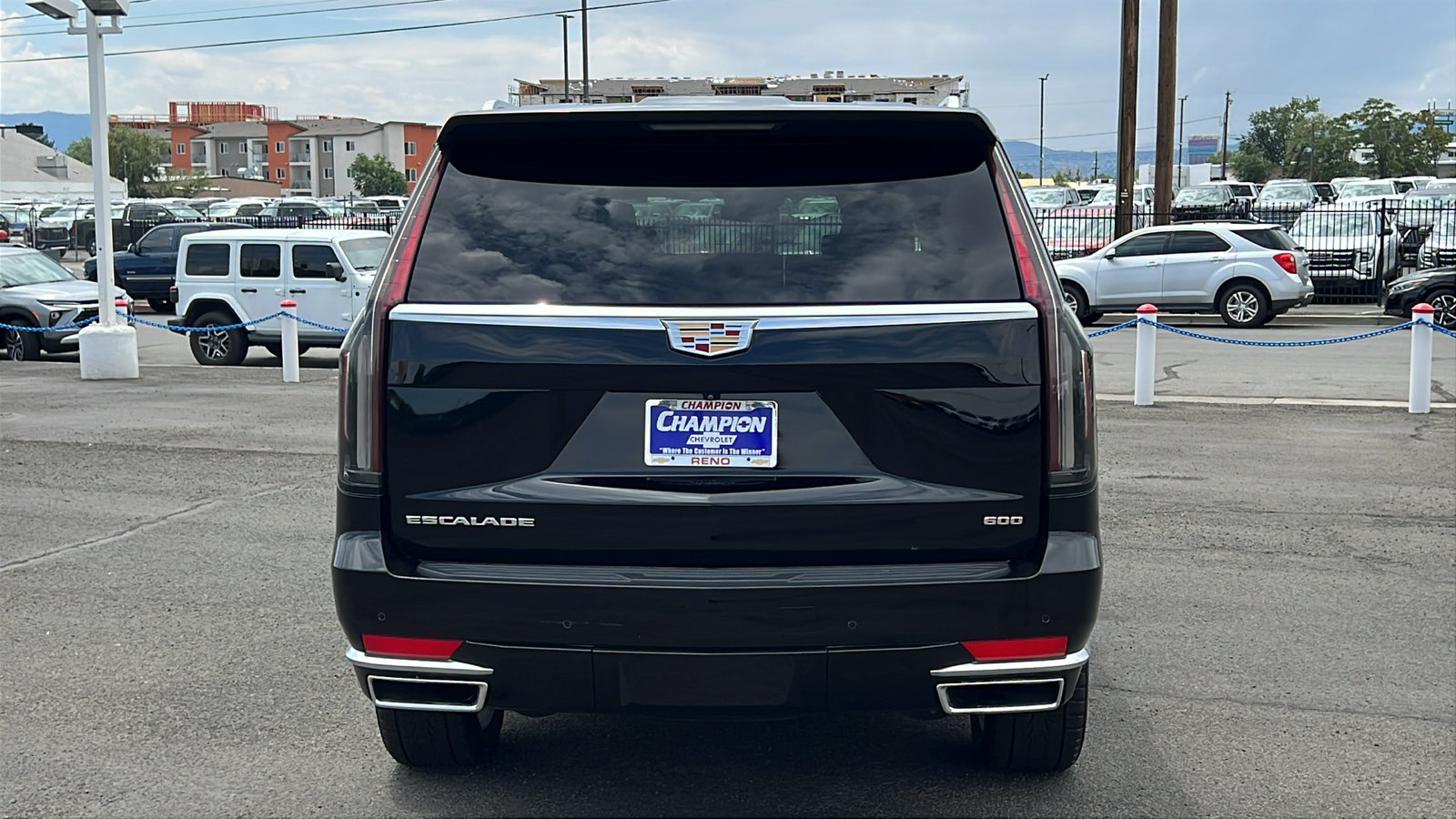 Used 2022 Cadillac Escalade ESV Luxury AWD/4WD image 6