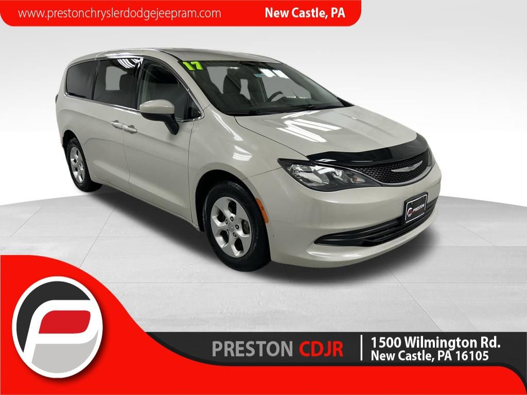 Used 2017 Chrysler Pacifica LX w/ Tire & Wheel Group FWD image 1