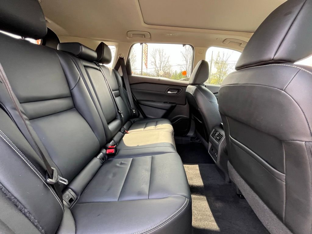 Used 2022 Nissan Rogue SL w/ SL Premium Package image 22