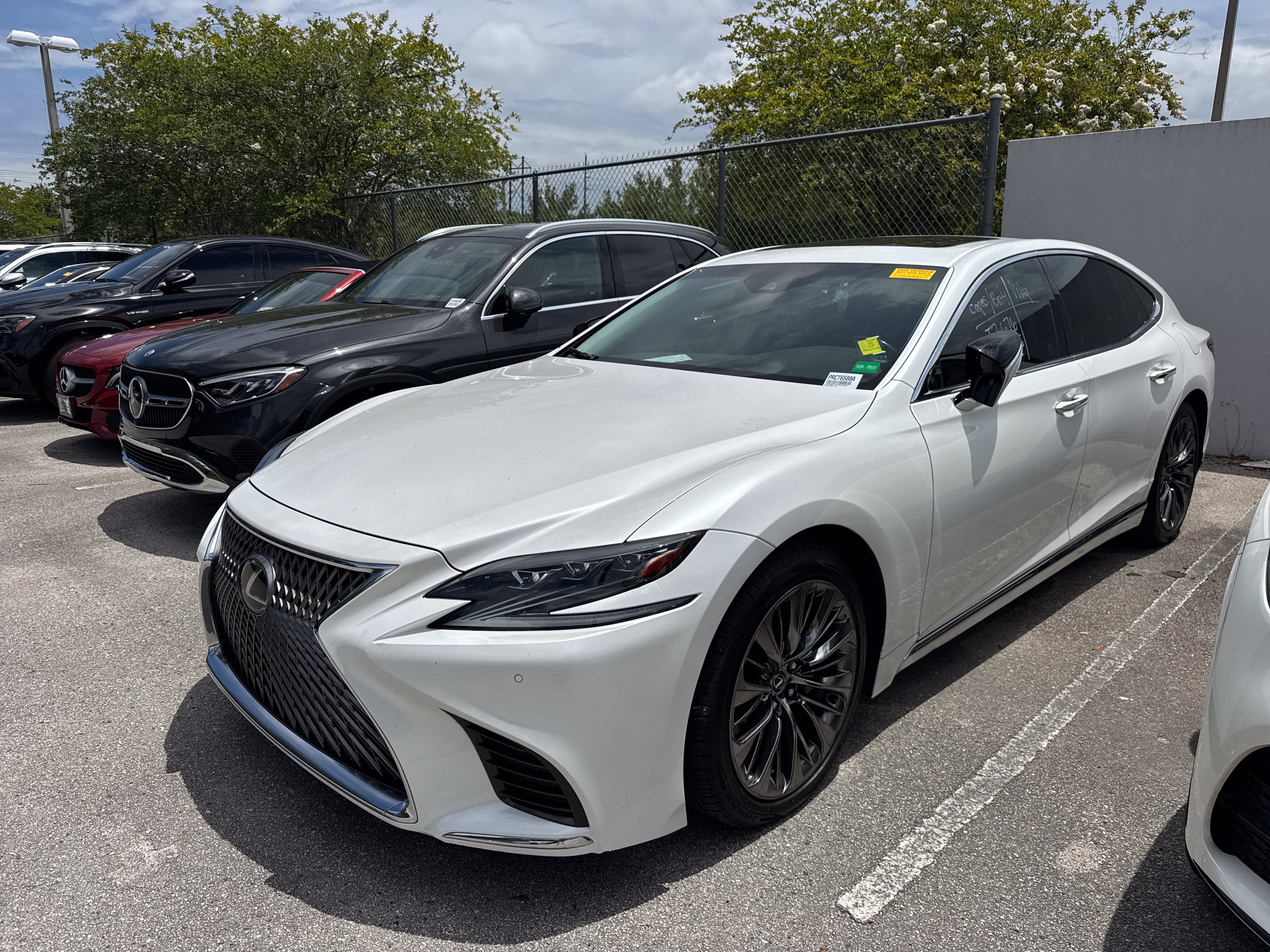 Used 2020 Lexus LS 500 w/ Accessory Package (Z1) RWD image 1