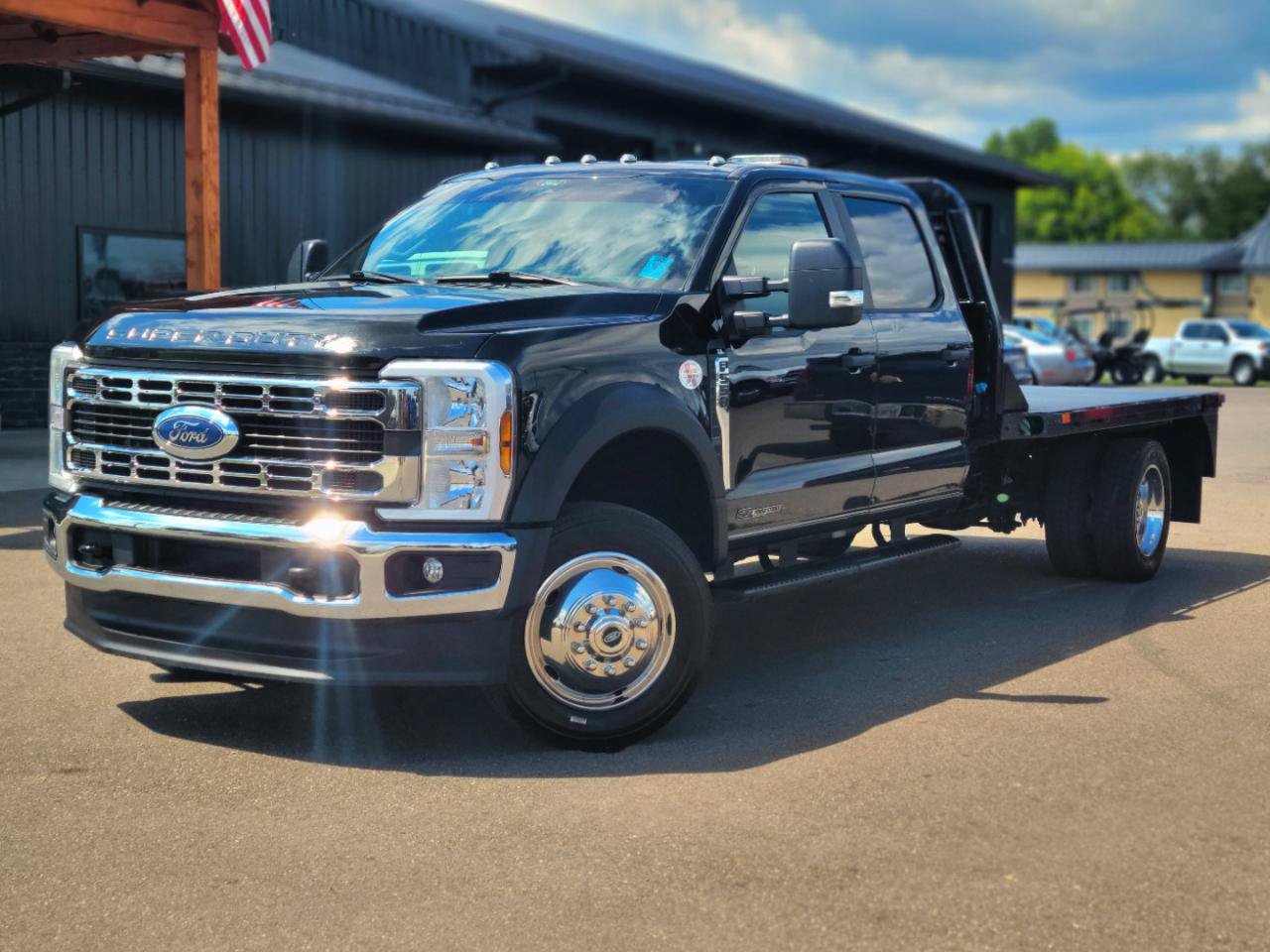 Used 2024 Ford F550 4x4 Crew Cab Super Duty image 1