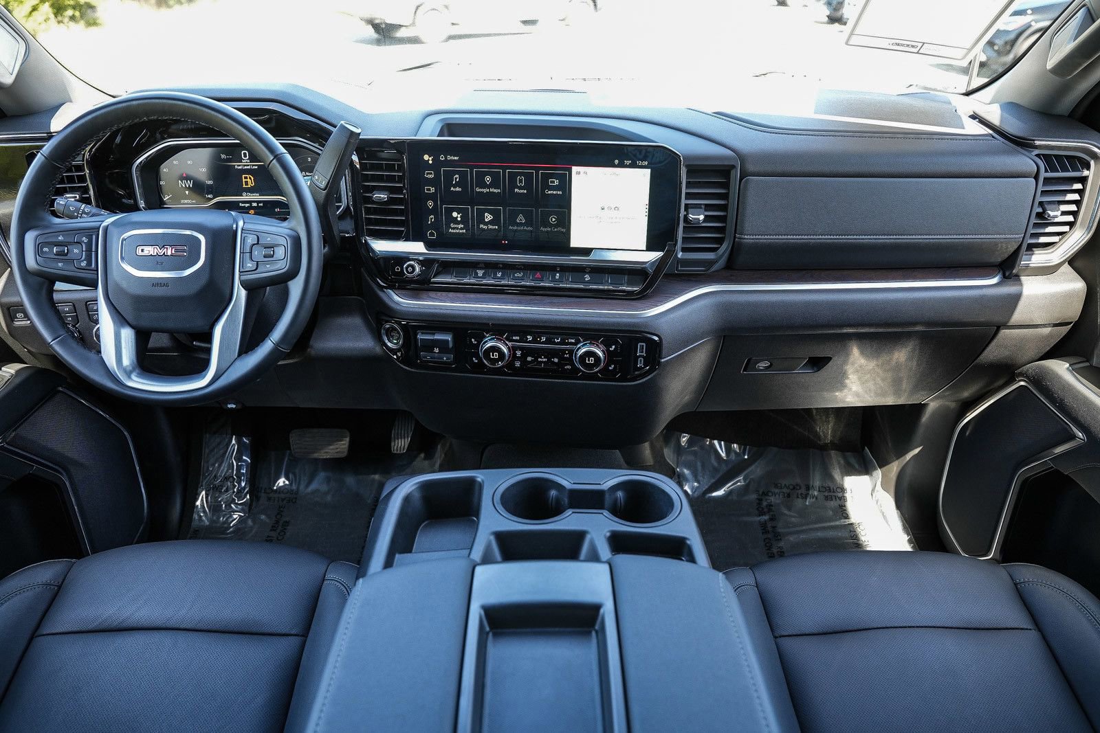 Used 2024 GMC Sierra 2500 SLT AWD/4WD image 12
