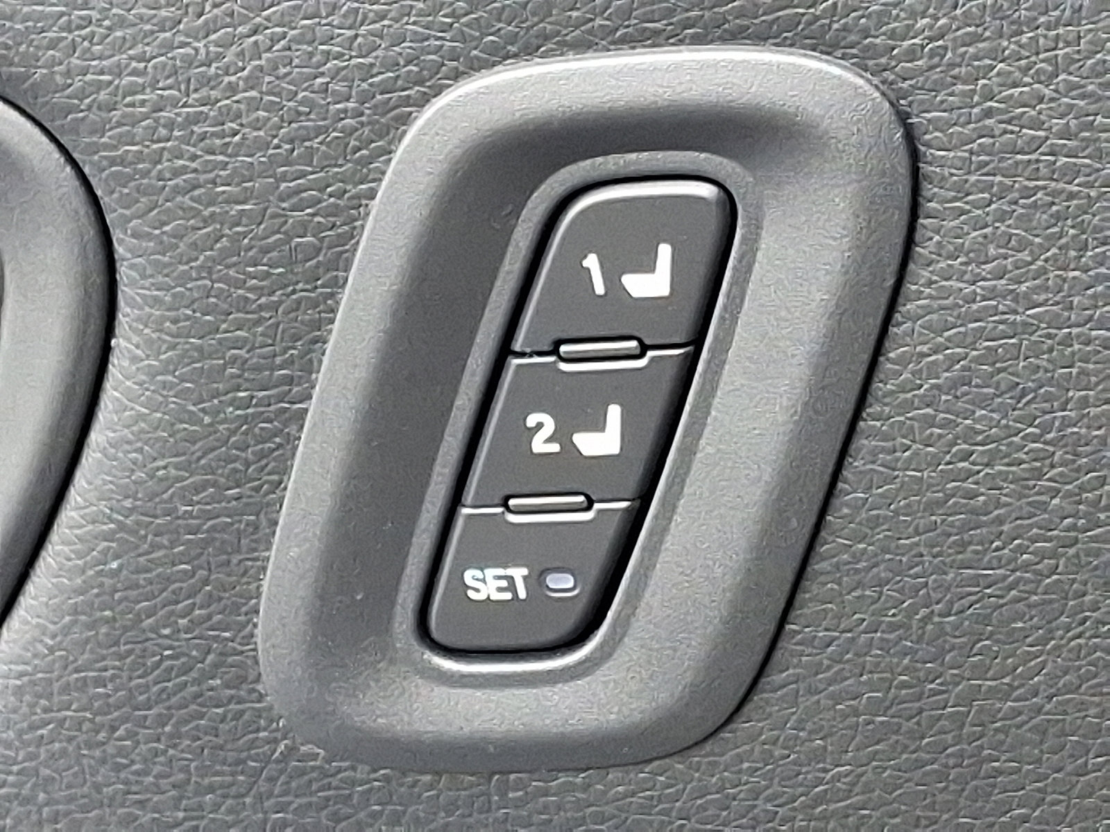 Certified 2024 Honda Pilot EX-L image 28