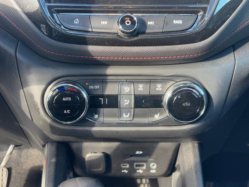 Used 2021 Chevrolet TrailBlazer RS w/ Sun and Liftgate Package image 22