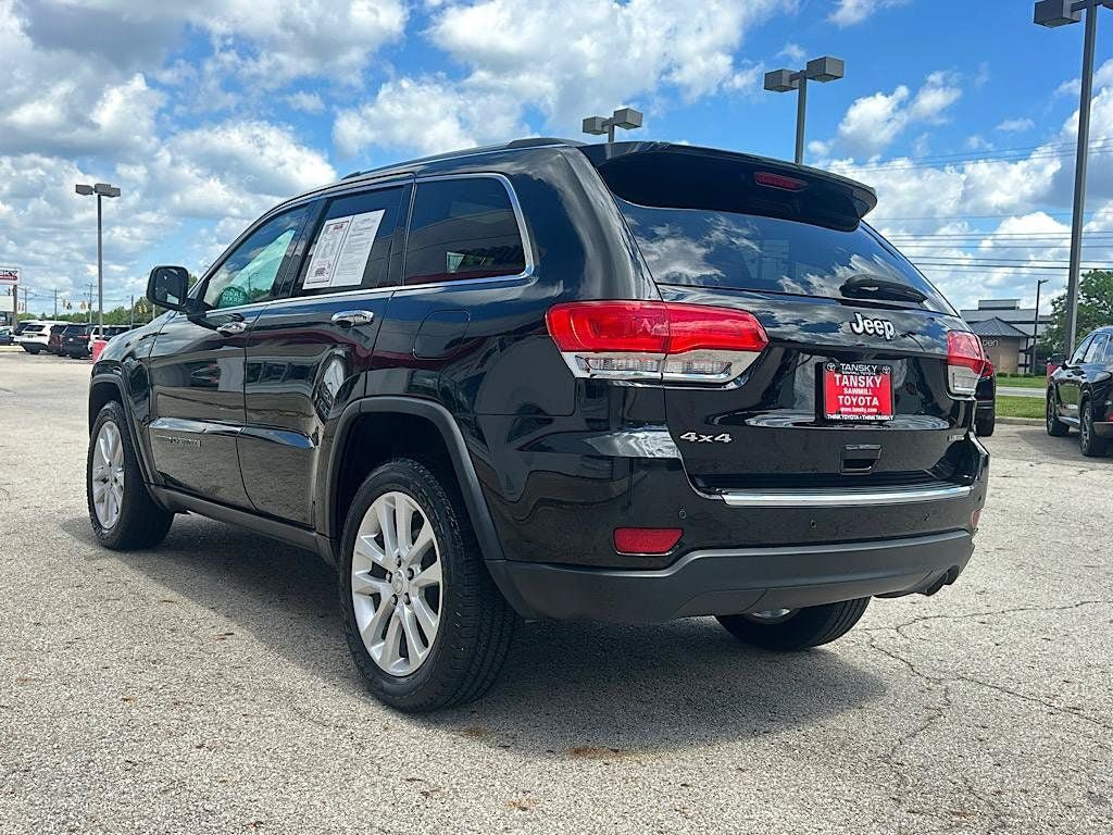 Used 2017 Jeep Grand Cherokee Limited w/ Luxury Group II AWD/4WD image 3