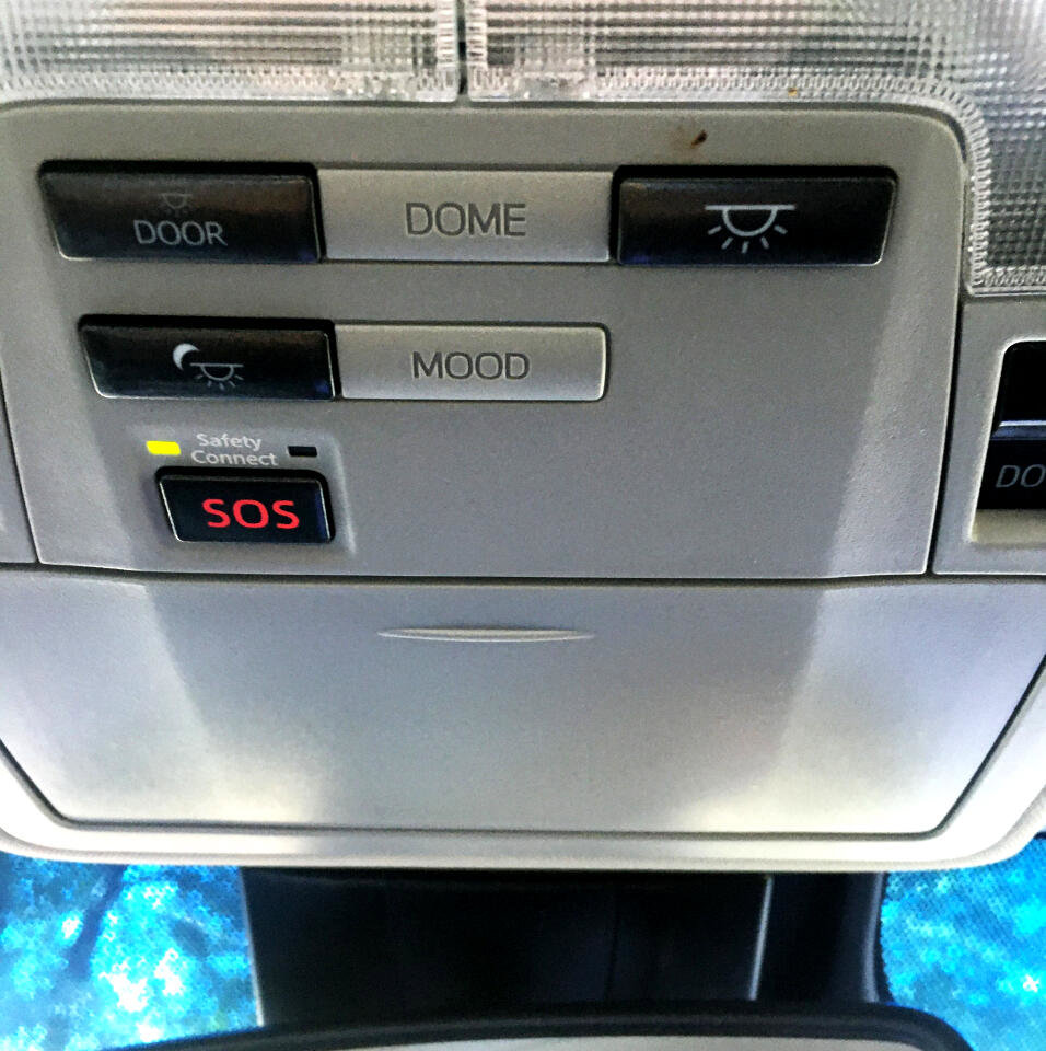 Used 2018 Toyota Avalon XLE Premium image 30