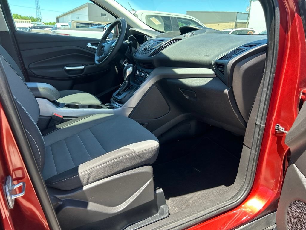 Used 2015 Ford Escape SE FWD image 46