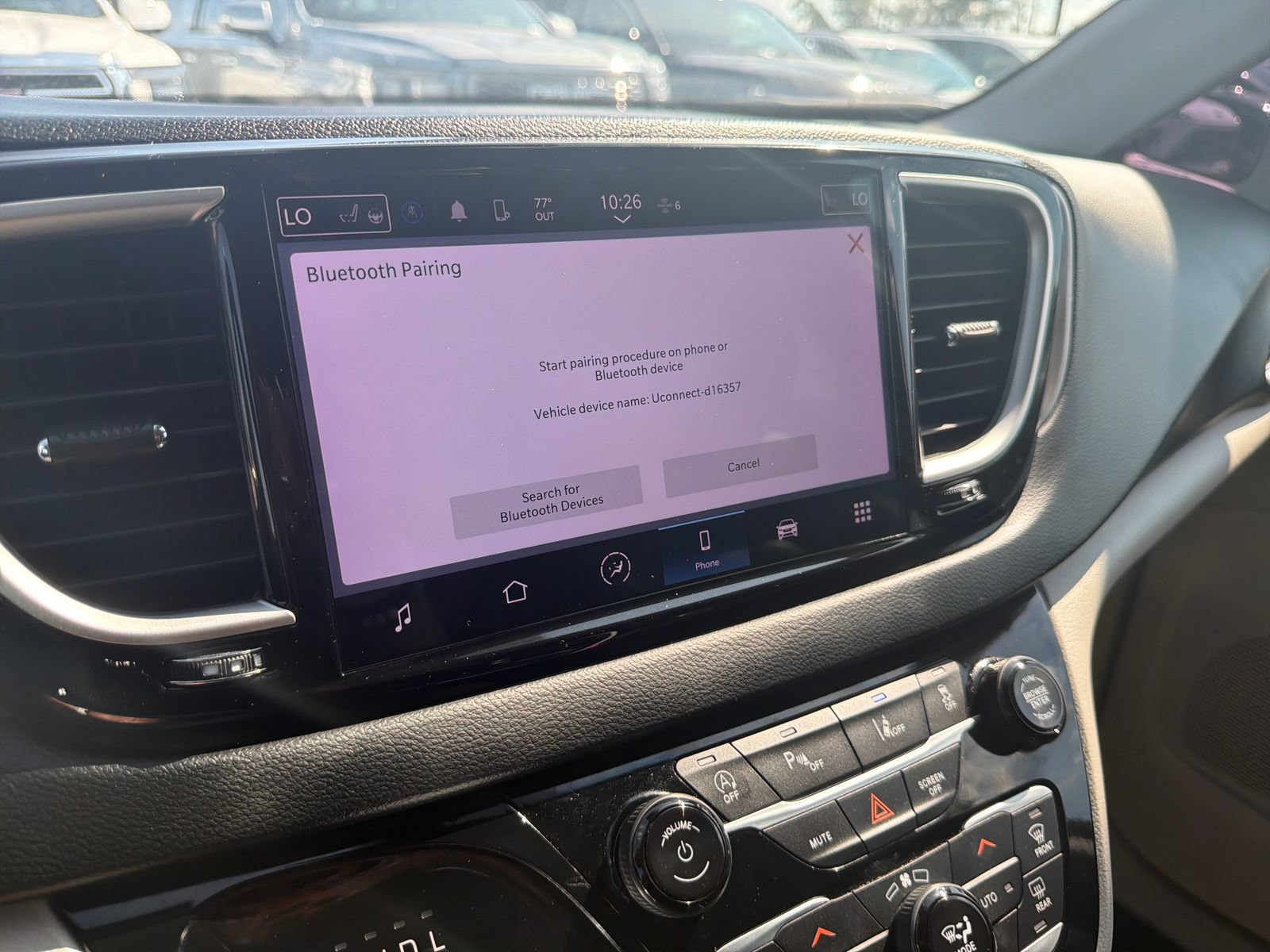 Used 2023 Chrysler Pacifica Touring-L FWD image 23