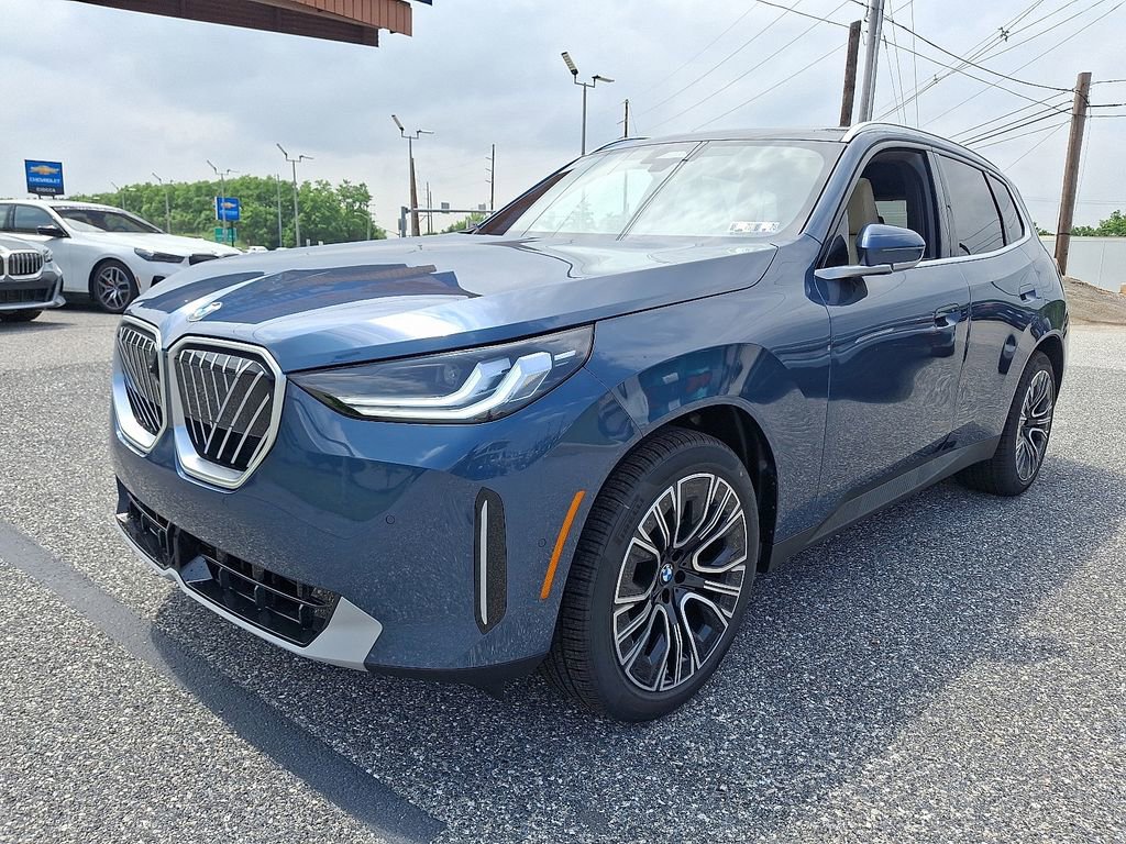 Used 2025 BMW X3 xDrive30i w/ Premium Package image 4