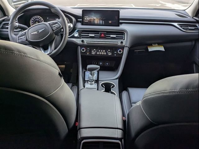 Used 2025 Genesis G70 2.5T image 5