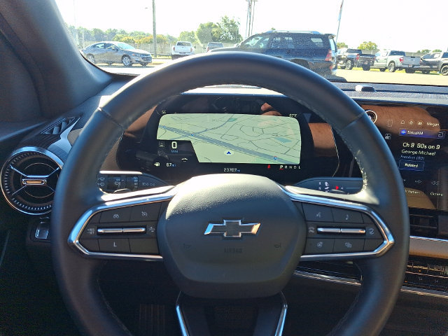 Used 2025 Chevrolet Equinox ACTIV FWD image 19