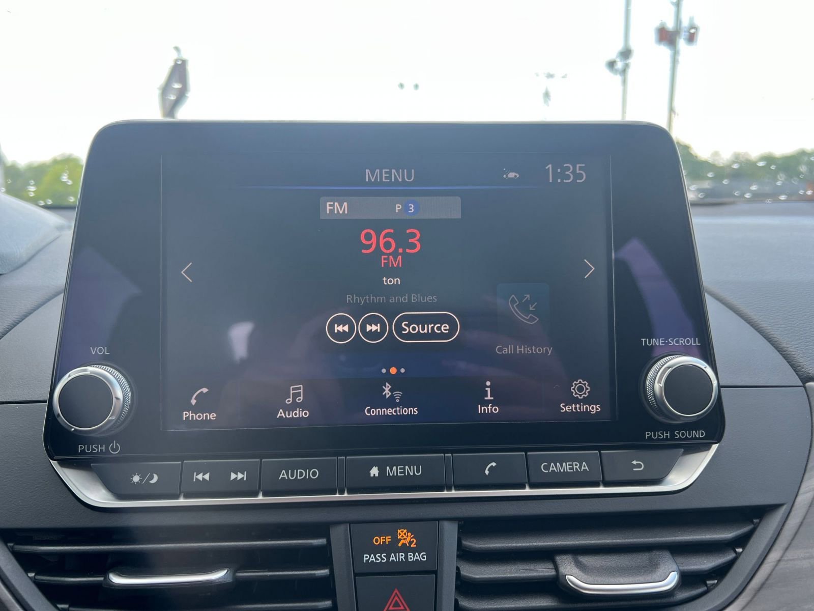 Used 2025 Nissan Altima 2.5 SV FWD image 20