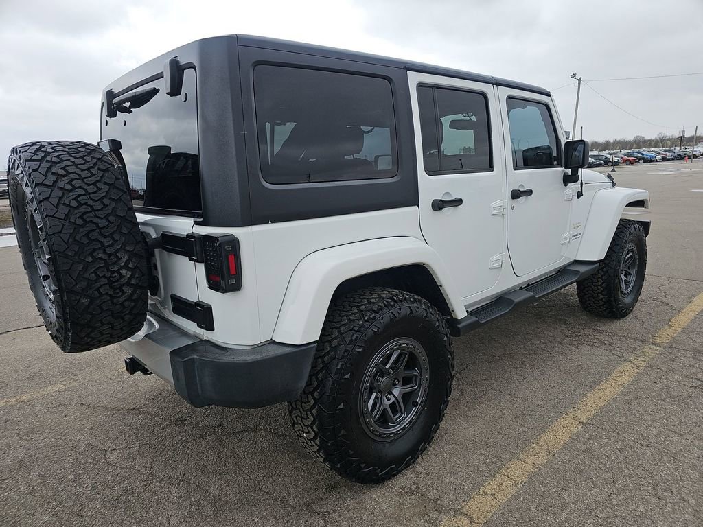 Used 2015 Jeep Wrangler Unlimited Sahara w/ Connectivity Group image 6