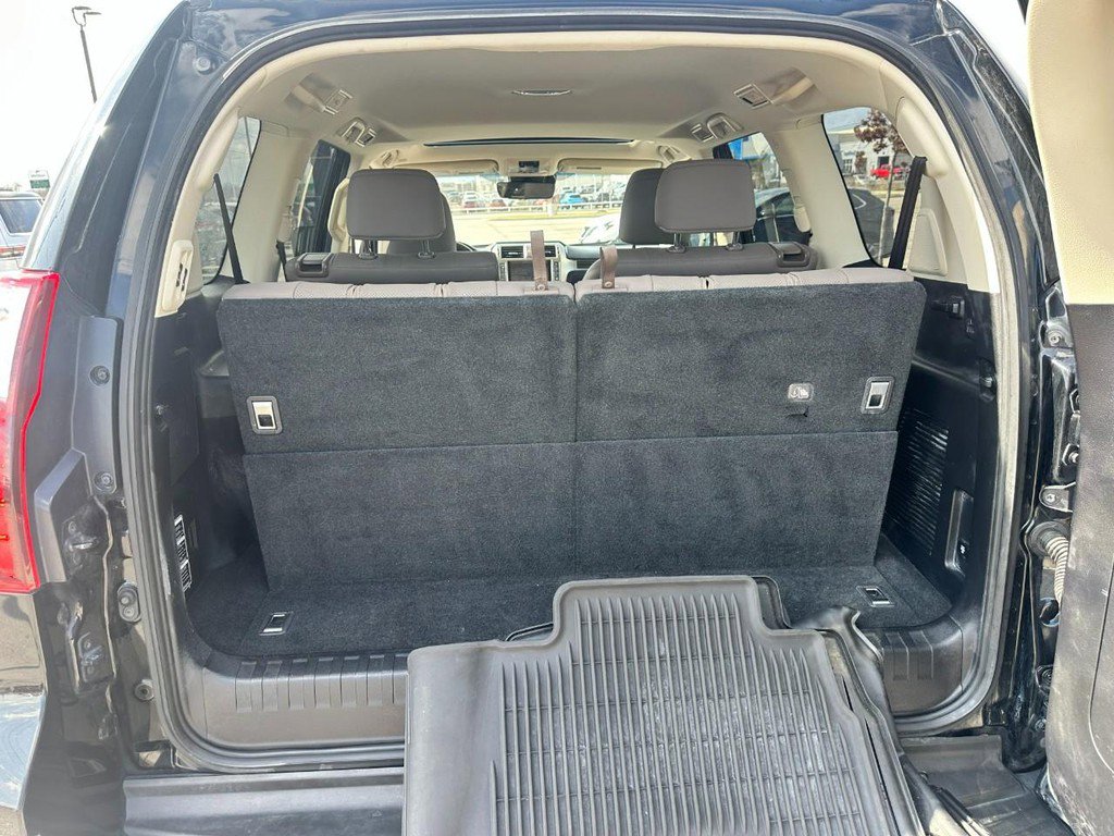 Used 2021 Lexus GX 460 Premium image 5