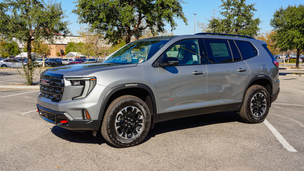 New 2027 GMC Acadia AT4 w/ AT4 Reserve Package AWD/4WD image 3