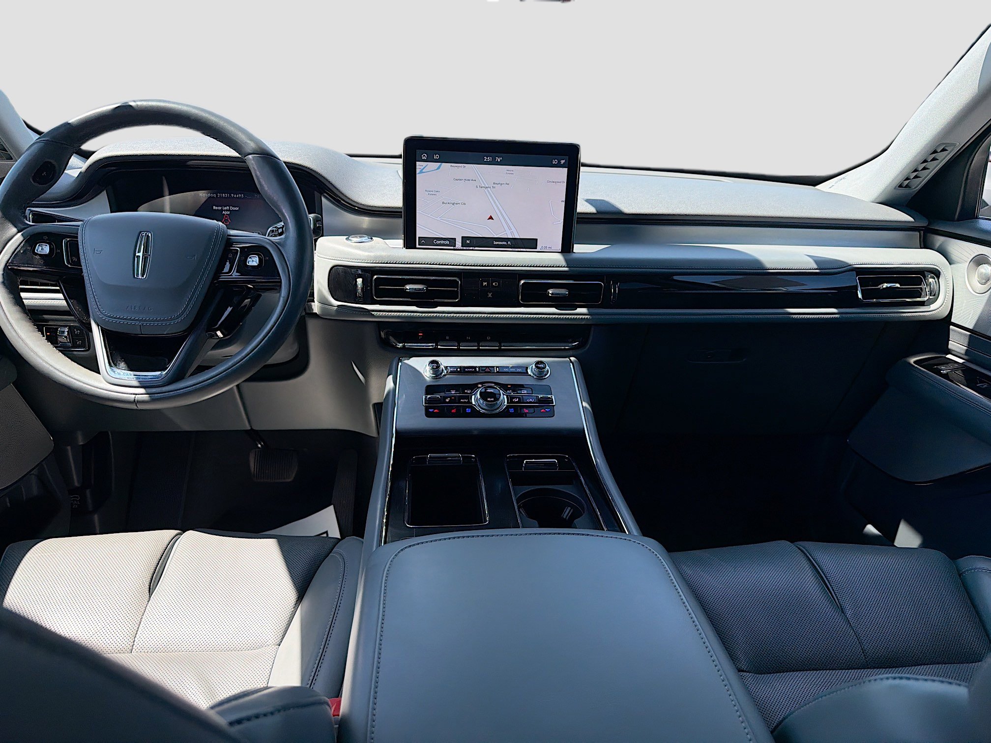 Certified 2020 Lincoln Aviator Reserve w/ Equipment Group 202A AWD/4WD image 23