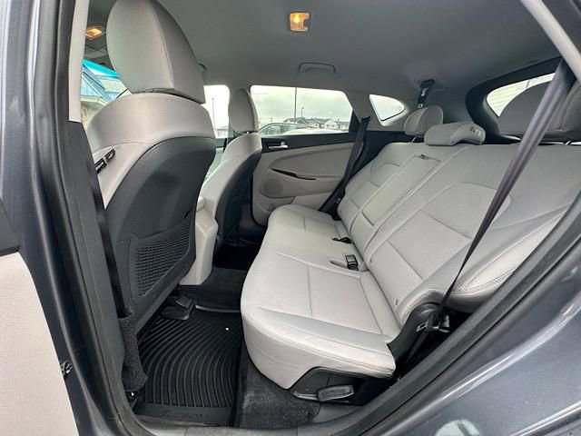 Used 2019 Hyundai Tucson SE image 18