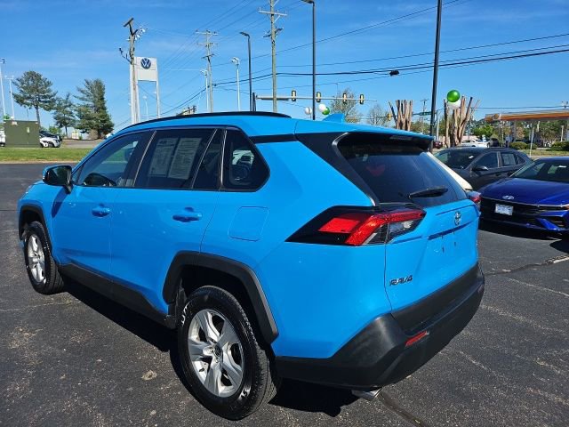 Used 2021 Toyota RAV4 XLE image 8