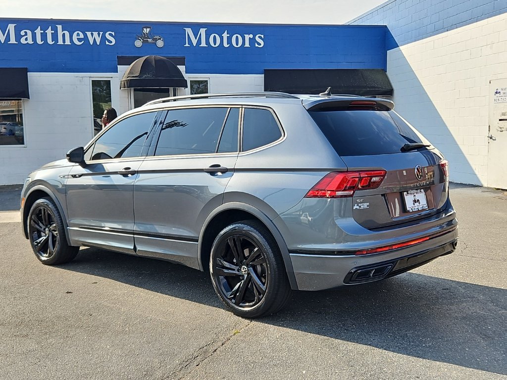 Used 2023 Volkswagen Tiguan SE R-Line FWD image 5