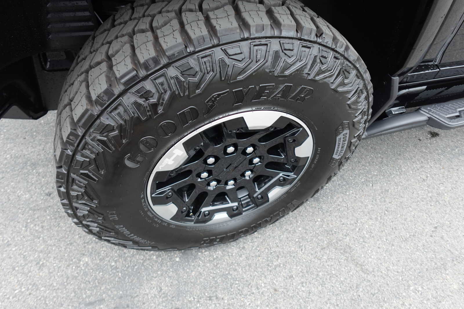 New 2024 GMC Hummer EV 2X w/ Extreme Off-Road Package image 37