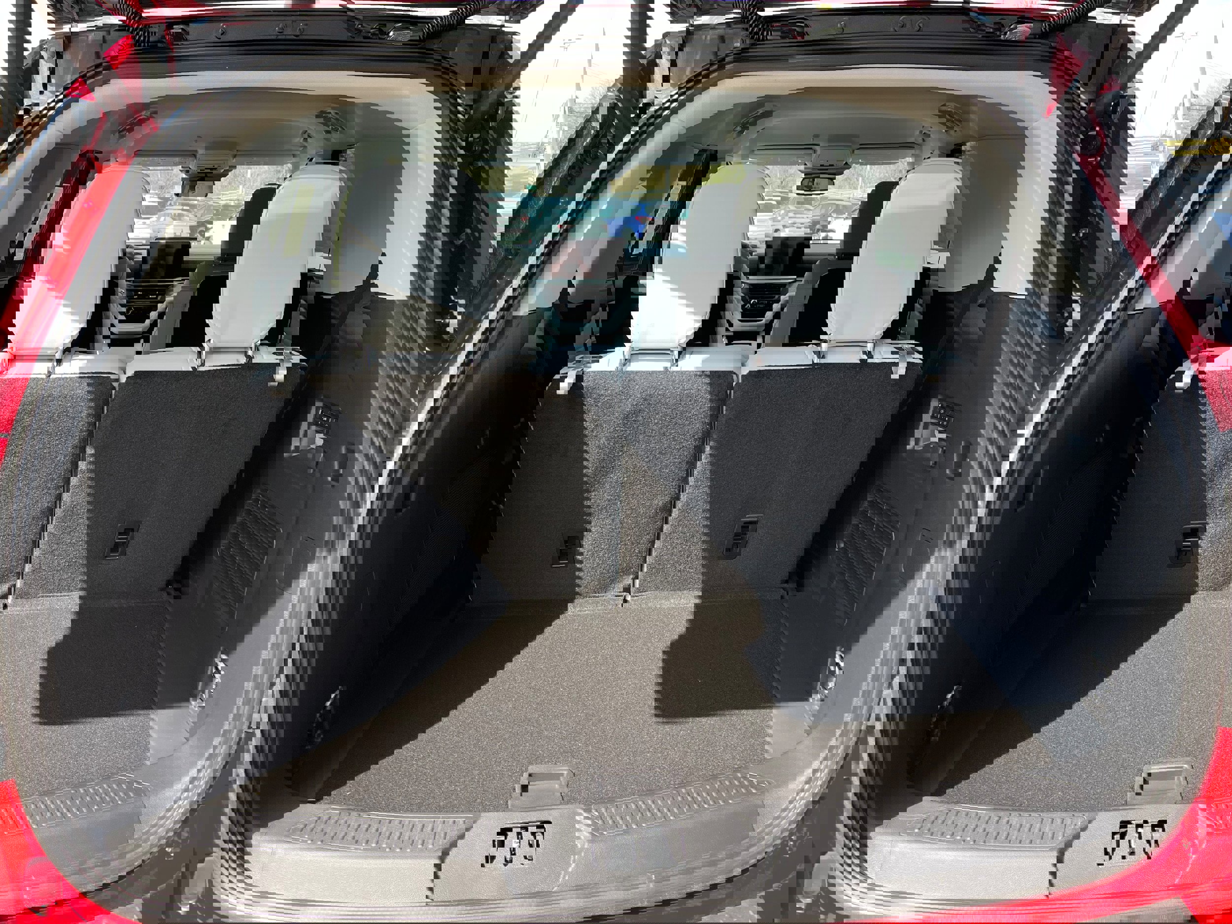 New 2026 Ford Explorer Platinum w/ LUX Leather Package image 14