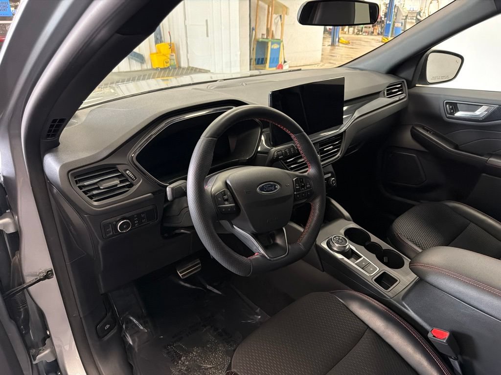 Used 2024 Ford Escape ST-Line Select w/ Tech Pack #2 AWD/4WD image 18