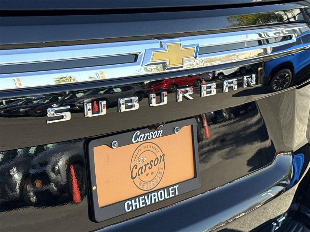 Used 2024 Chevrolet Suburban LT image 29